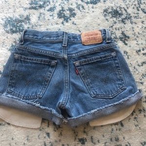vintage levi’s cutoff shorts